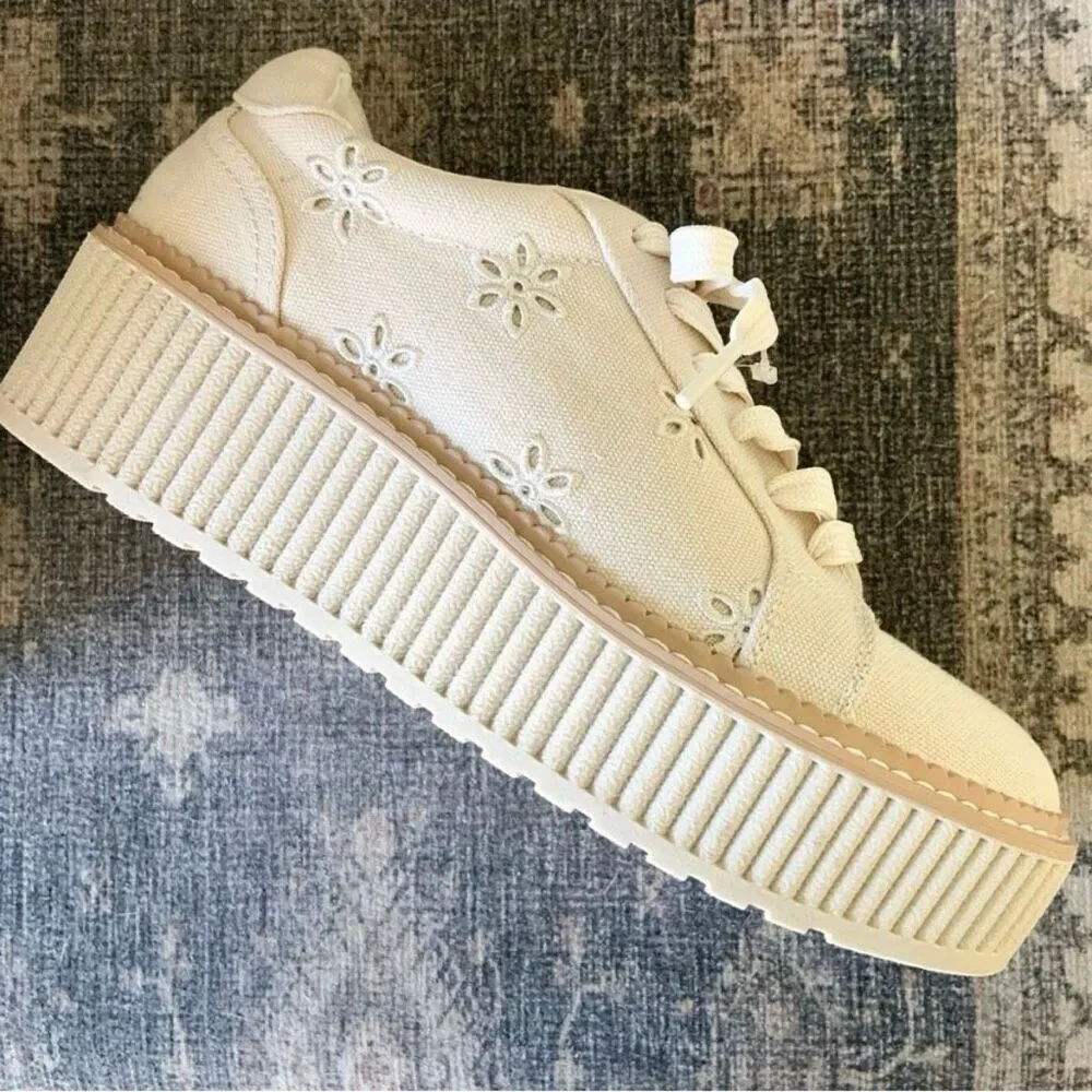 NWT DV Dolce Vita 9 Brin Canvas Eyelet Chunky Platform Lace Up Sneakers Shoes